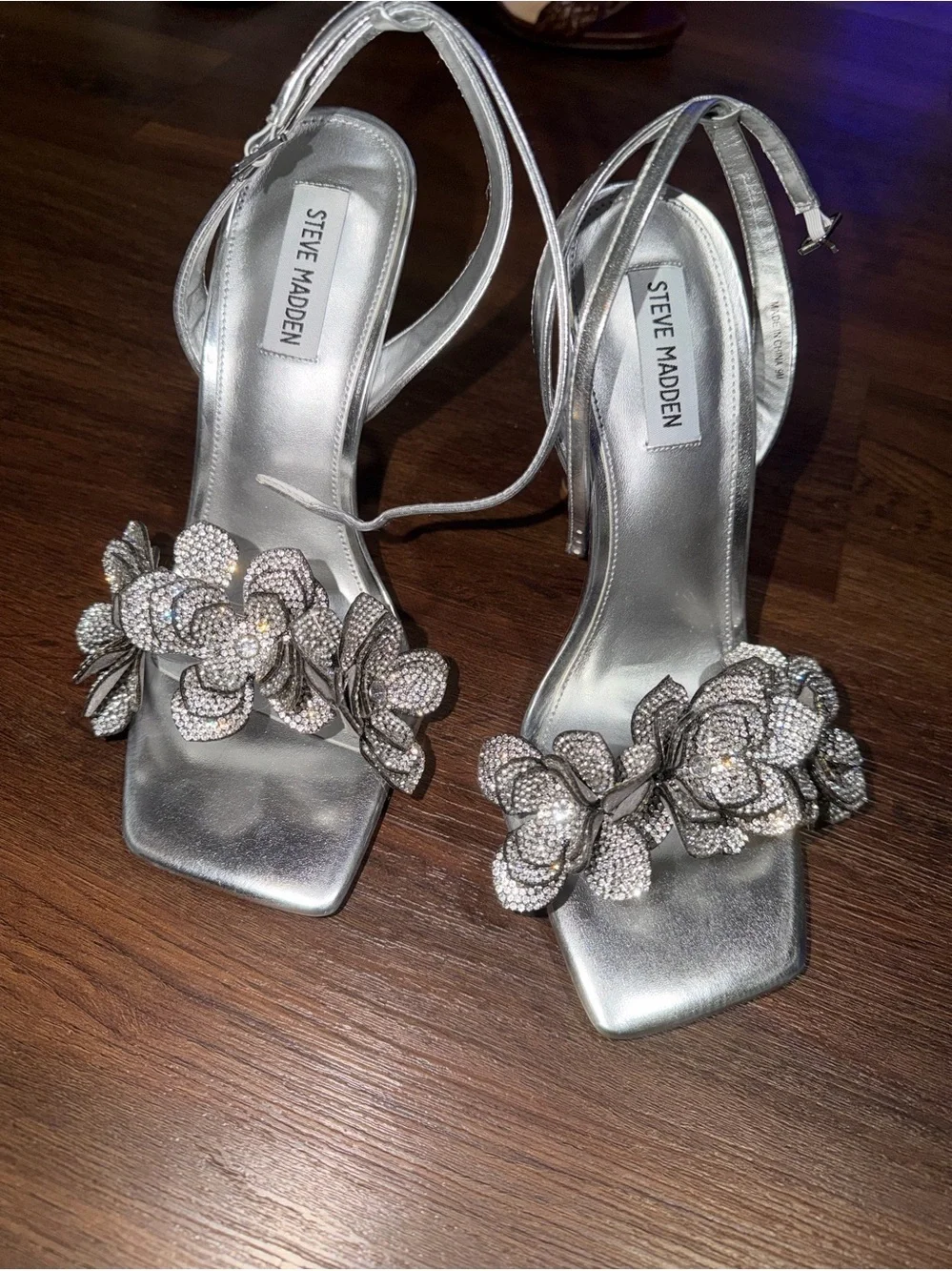 NWOT Steve Madden Ulyana metallic silver rhinestone floral heels summer party - Picture 5 of 12